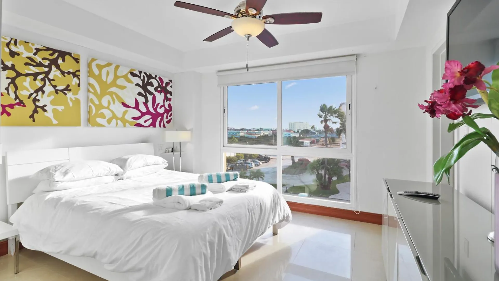 דירה פאלם ביץ' Oceania Residences ארובה