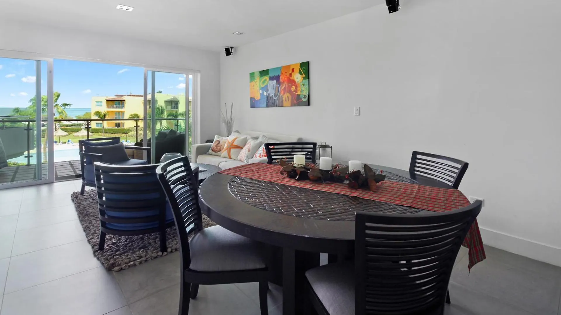 פאלם ביץ' Oceania Residences 0*, פאלם ביץ' ארובה